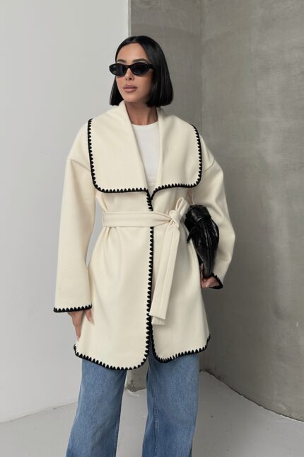 Nakış Detaylı Kemerli Yumuşak Bej Ceket – Bej - Alfudo Moda