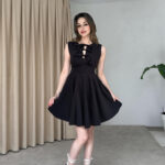 Göğsü Bağcıklı Muadil Kloş Siyah Elbise - Siyah