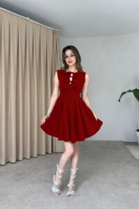 Göğsü Bağcıklı Muadil Kloş Bordo Elbise - Bordo