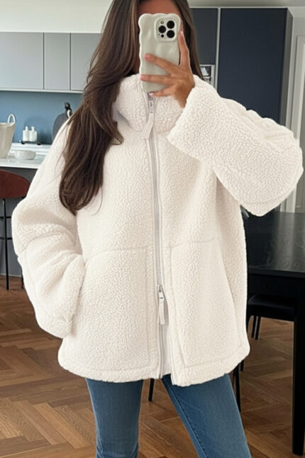 Dik Yakalı Cepli Kadın Peluş Ceket – Ekru - Alfudo Moda