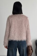 Yakasız İthal Püsküllü Pudra Kürk Mont - Pembe - Görsel 4
